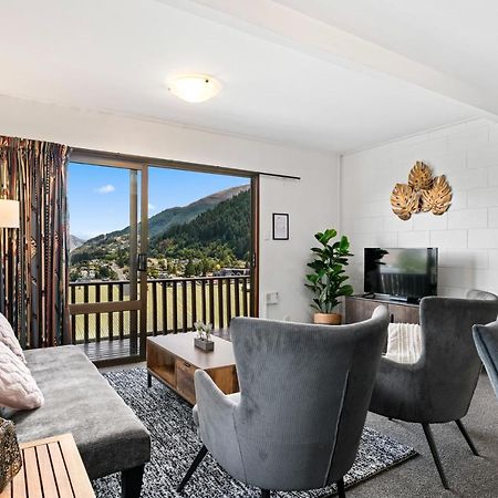 Town Centre Location With Stunning View - Unit 8 Queenstown Exterior foto