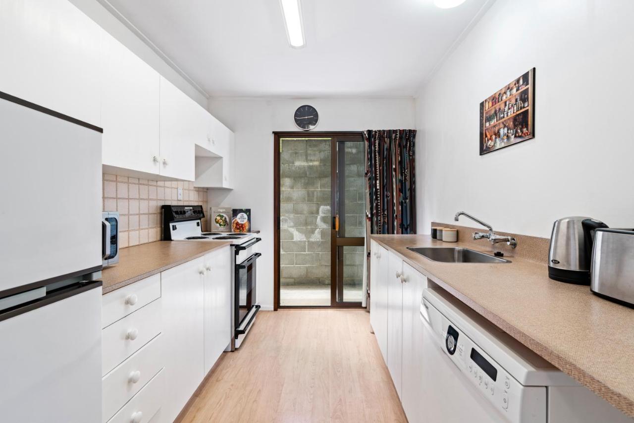 Town Centre Location With Stunning View - Unit 8 Queenstown Exterior foto